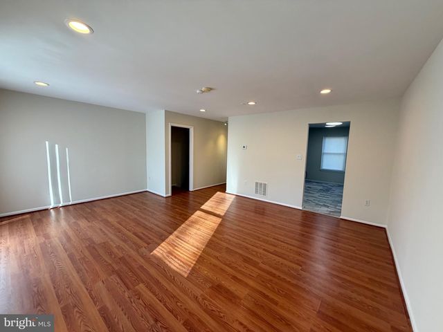 6427 OLD SCOTTS CT, Springfield, VA 22152