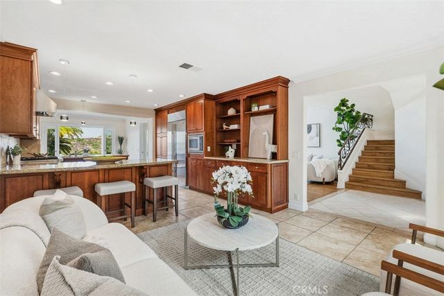 21 MIRADOR, Irvine, CA 92612