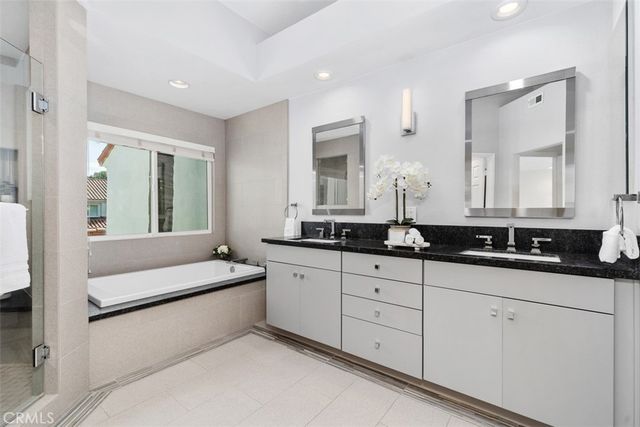 21 MIRADOR, Irvine, CA 92612