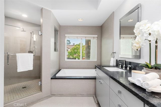 21 MIRADOR, Irvine, CA 92612