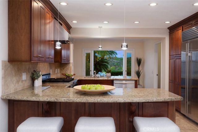 21 MIRADOR, Irvine, CA 92612