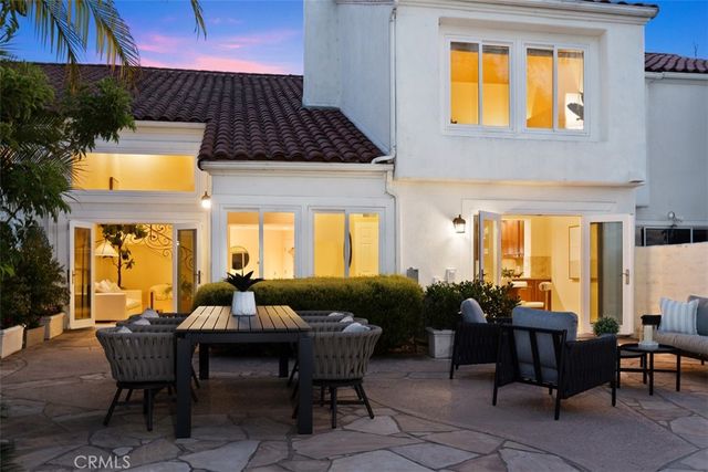 21 MIRADOR, Irvine, CA 92612