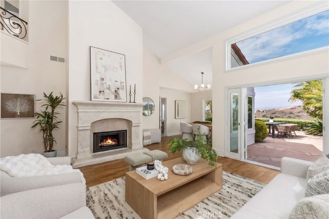21 MIRADOR, Irvine, CA 92612