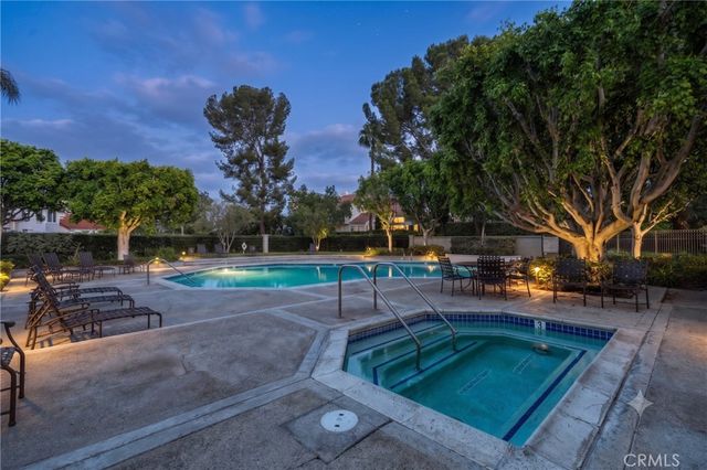 21 MIRADOR, Irvine, CA 92612