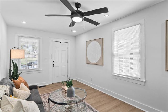 2207 Marshall AVE, Newport News, VA 23607