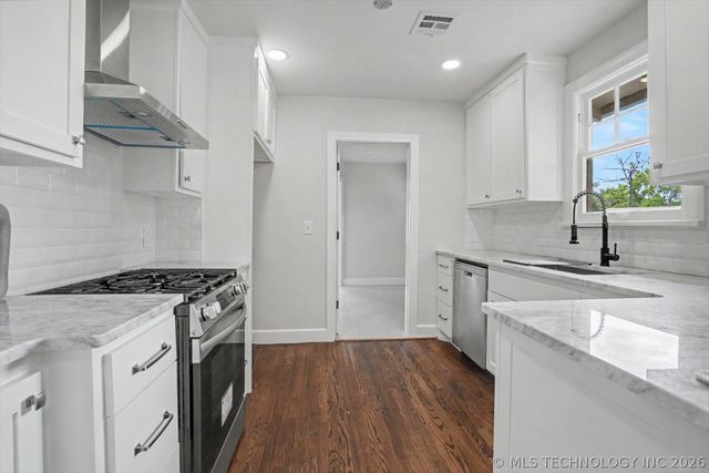 1814 E 17th Street, Tulsa, OK 74104