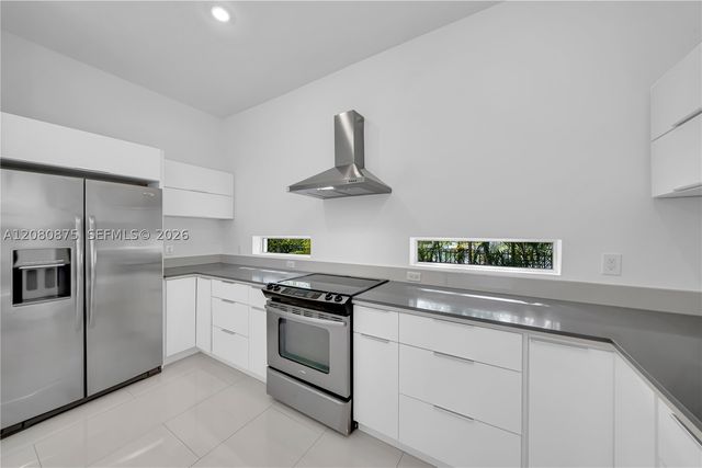 3253 Mcdonald St 3253, Miami, FL 33133