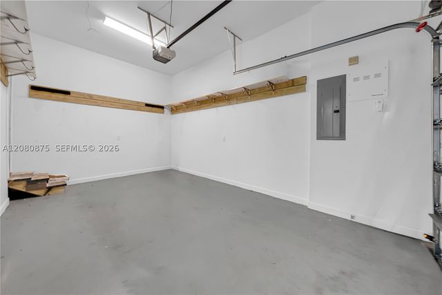 3253 Mcdonald St 3253, Miami, FL 33133