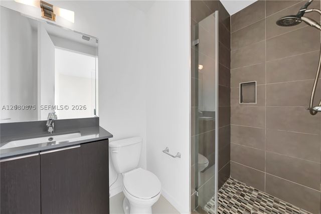 3253 Mcdonald St 3253, Miami, FL 33133