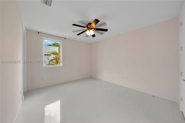 3253 Mcdonald St 3253, Miami, FL 33133