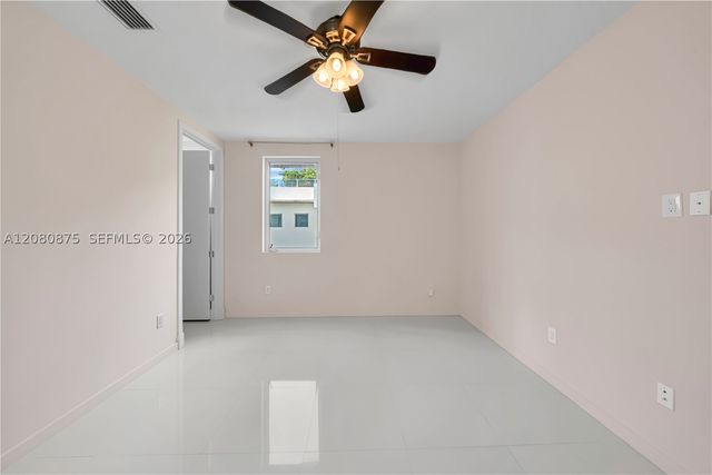 3253 Mcdonald St 3253, Miami, FL 33133