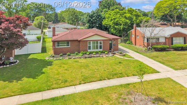 27827 Lyndon Street, Livonia, MI 48154