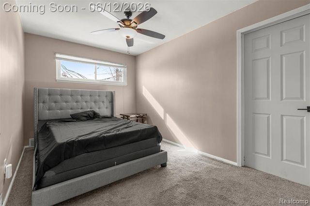 27827 Lyndon Street, Livonia, MI 48154
