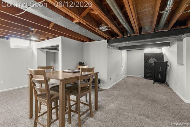27827 Lyndon Street, Livonia, MI 48154