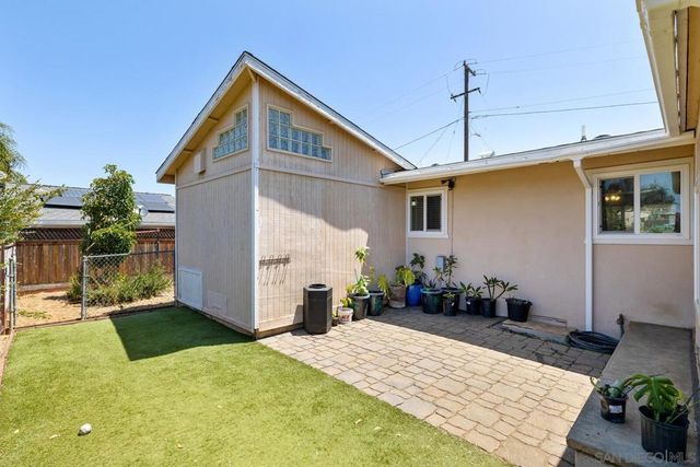 741 Magarian Rd, Fallbrook, CA 92028