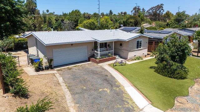 741 Magarian Rd, Fallbrook, CA 92028