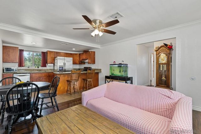 741 Magarian Rd, Fallbrook, CA 92028