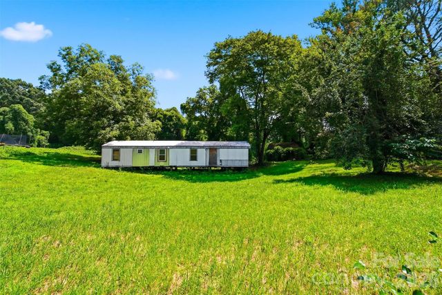 136 South Main Street, Granite Falls, NC 28630