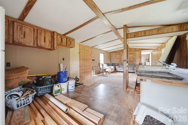 136 South Main Street, Granite Falls, NC 28630