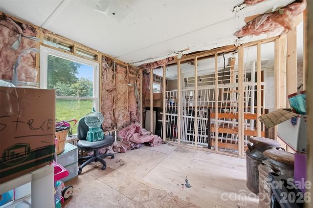 136 South Main Street, Granite Falls, NC 28630