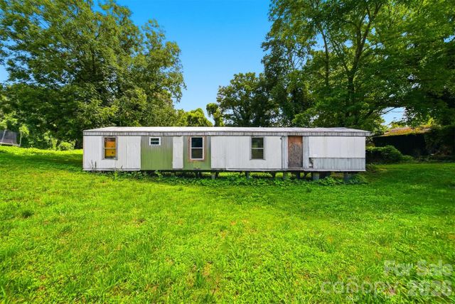 136 South Main Street, Granite Falls, NC 28630