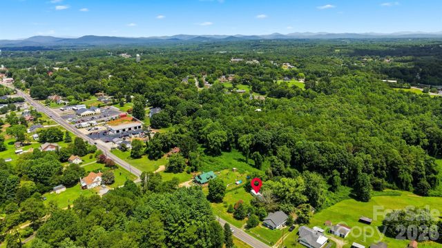136 South Main Street, Granite Falls, NC 28630