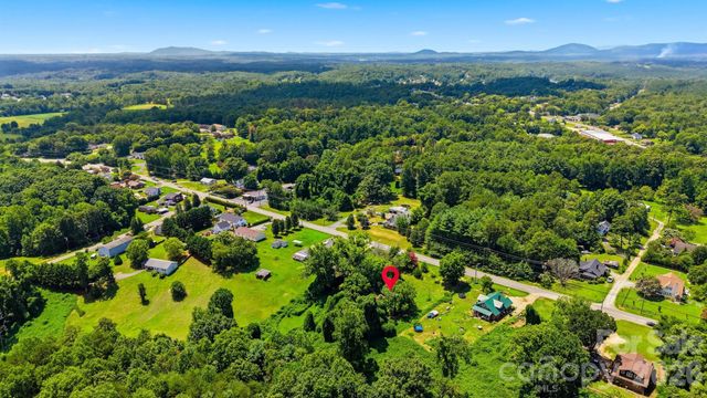 136 South Main Street, Granite Falls, NC 28630