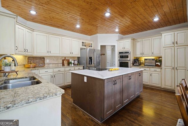 1105 Dapplefawn Court, Alpharetta, GA 30005