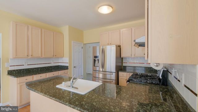 203 CLIVEDEN DR, Newtown, PA 18940