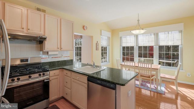 203 CLIVEDEN DR, Newtown, PA 18940