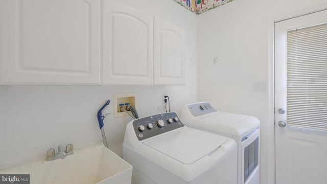 203 CLIVEDEN DR, Newtown, PA 18940