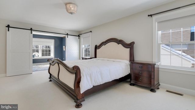 203 CLIVEDEN DR, Newtown, PA 18940