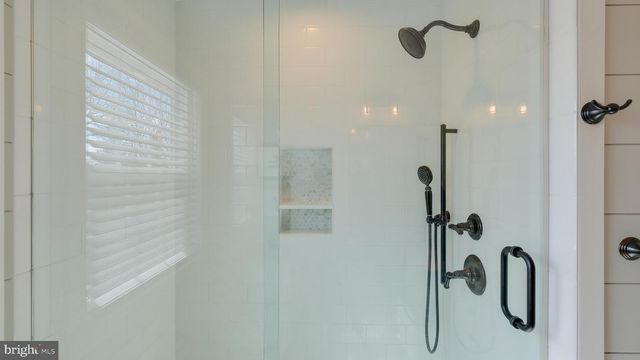 203 CLIVEDEN DR, Newtown, PA 18940