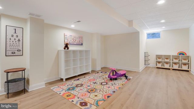 203 CLIVEDEN DR, Newtown, PA 18940