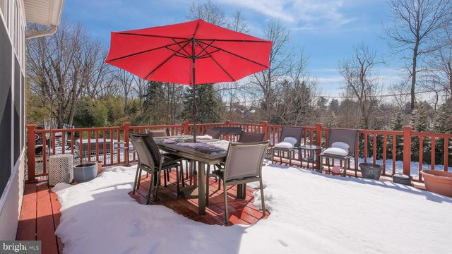 203 CLIVEDEN DR, Newtown, PA 18940