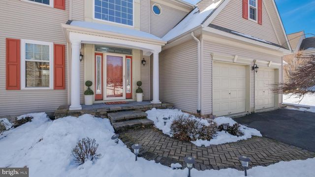 203 CLIVEDEN DR, Newtown, PA 18940