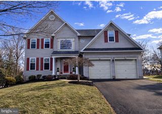 203 CLIVEDEN DR, Newtown, PA 18940