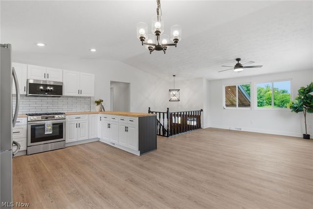 1730 Ledgewood Boulevard NE, Massillon, OH 44646
