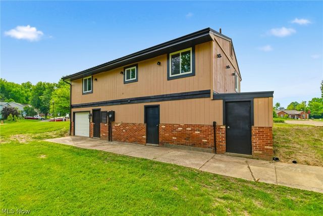 1730 Ledgewood Boulevard NE, Massillon, OH 44646