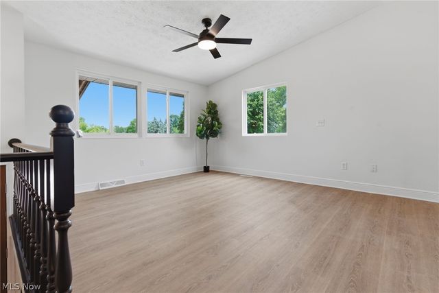 1730 Ledgewood Boulevard NE, Massillon, OH 44646