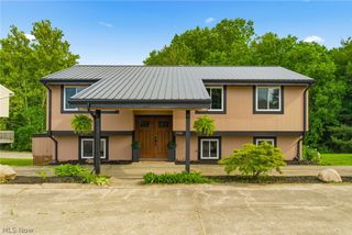 1730 Ledgewood Boulevard NE, Massillon, OH 44646