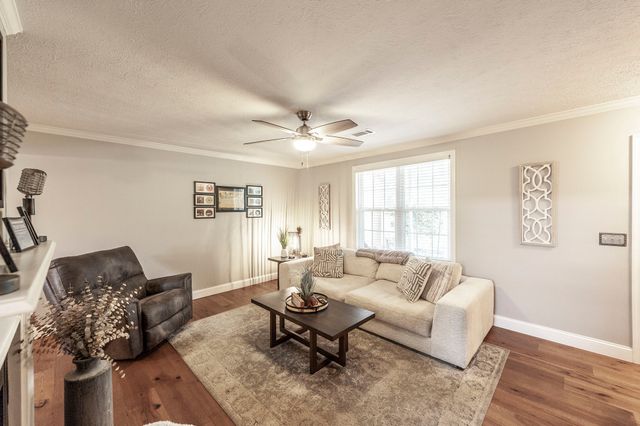 430 Walton Ferry Rd Apt 1606, Hendersonville, TN 37075