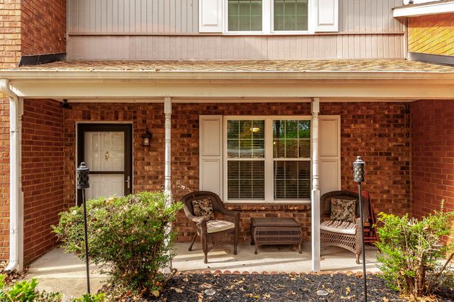 430 Walton Ferry Rd Apt 1606, Hendersonville, TN 37075