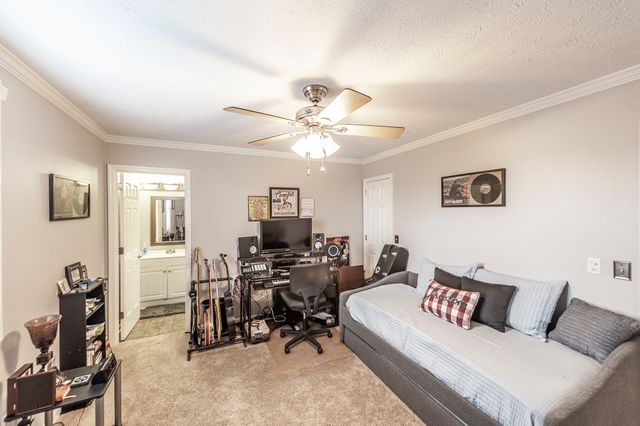 430 Walton Ferry Rd Apt 1606, Hendersonville, TN 37075