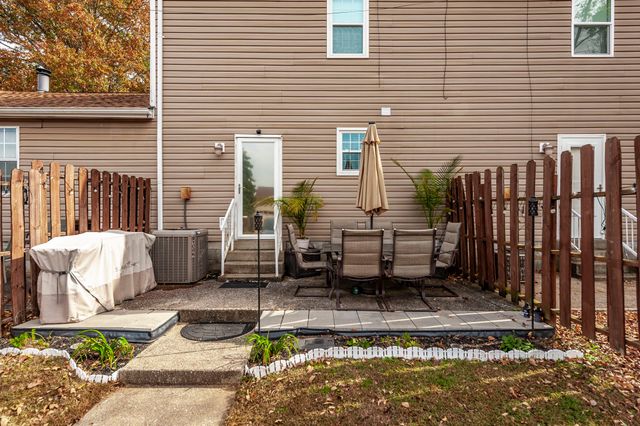 430 Walton Ferry Rd Apt 1606, Hendersonville, TN 37075