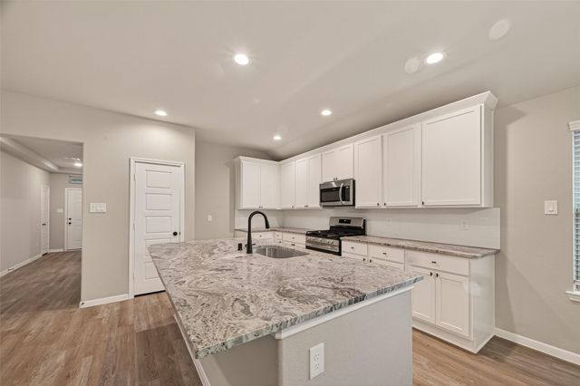 808 Avenue E, South Houston, TX 77587