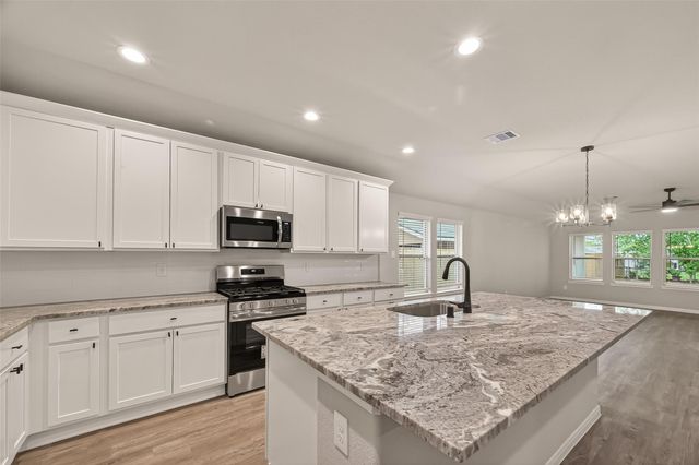 808 Avenue E, South Houston, TX 77587