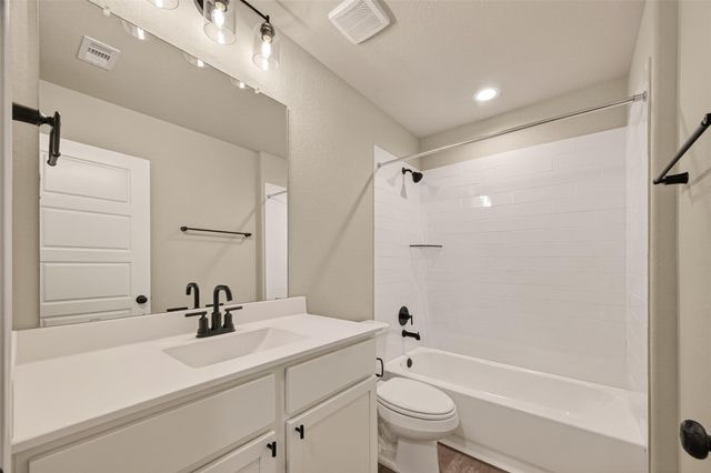 808 Avenue E, South Houston, TX 77587