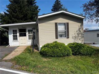 6 Singleton Drive, New Hartford, NY 13413