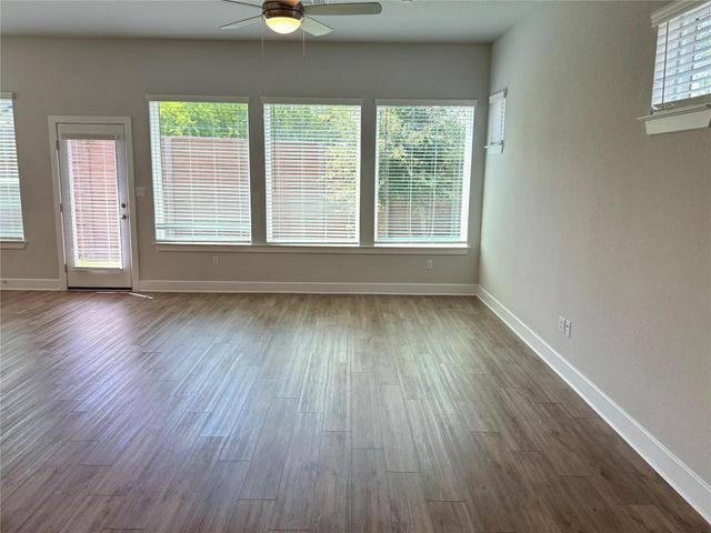 3000 Chisholm Trail RD 23, Round Rock, TX 78681